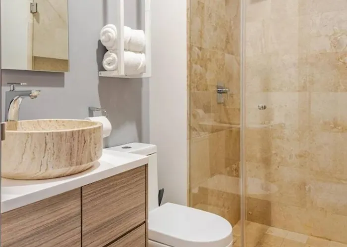 Zone - Soaking Tub & Free Club